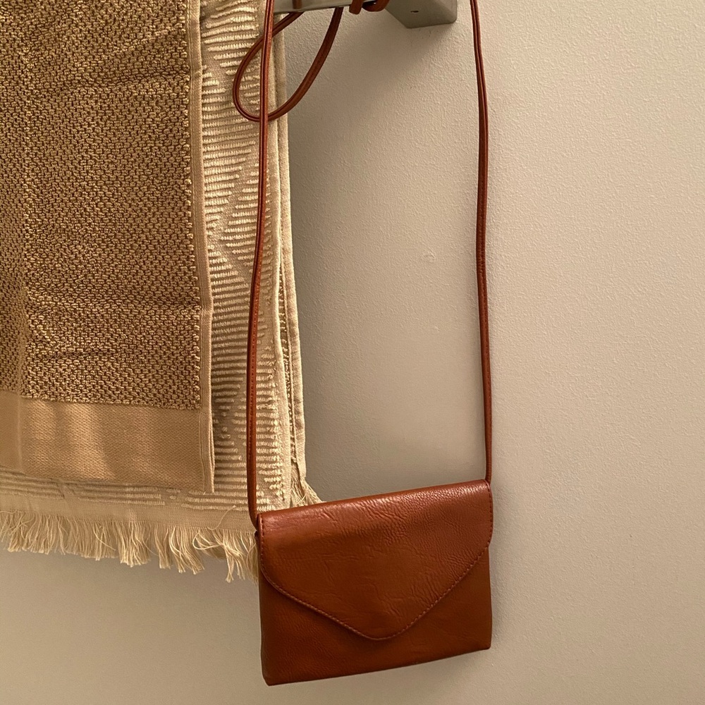 Target - Mossimo Crossbody